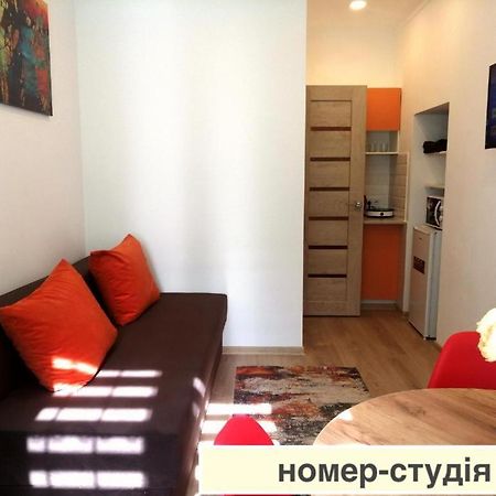 Світло Цілодобово Apartments In The City Center Львов Экстерьер фото