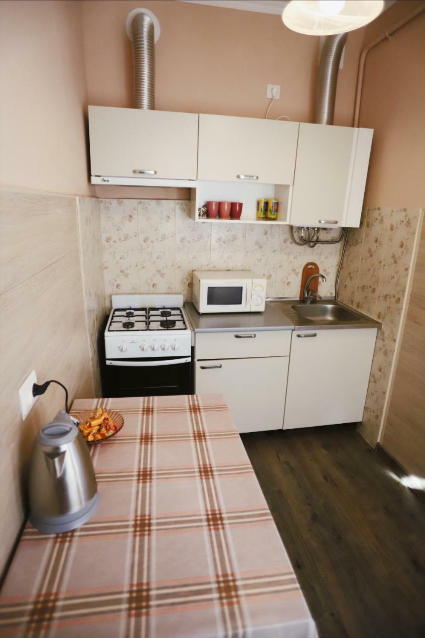 Світло Цілодобово Apartments In The City Center Львов Экстерьер фото
